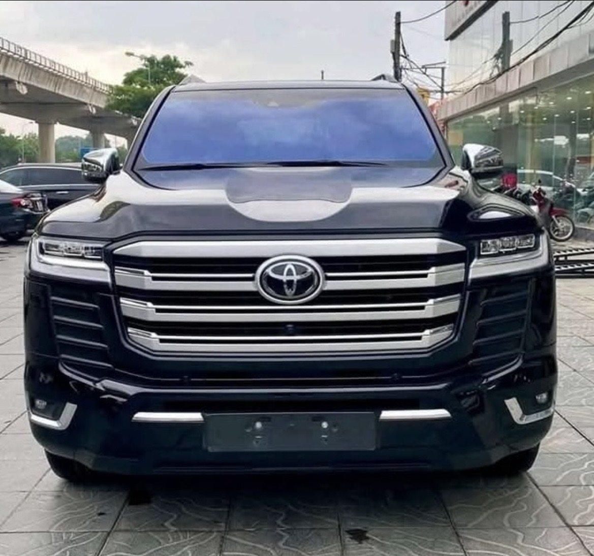 Toyota Land Cruiser LC300